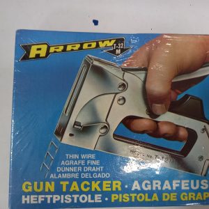 PISTOLA GRAPADORA  ARROW T-32 M