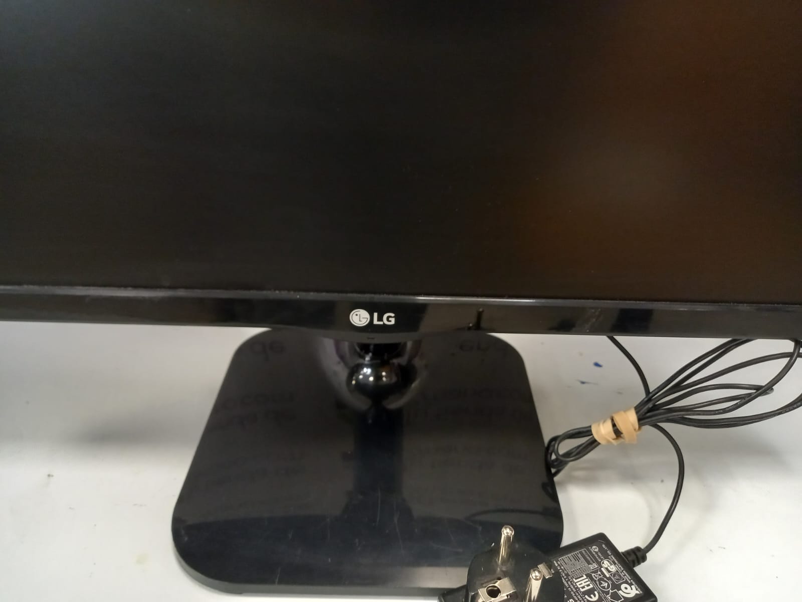 MONITOR LED LG 22M47VQ-P - Imagen 2