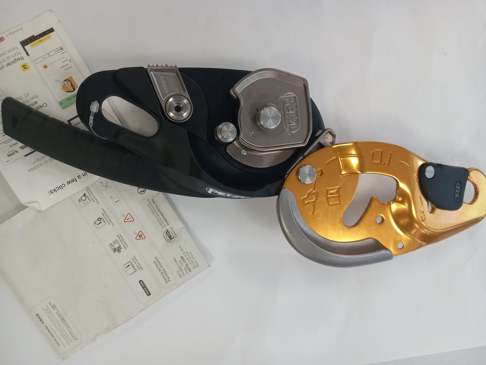 DESCENSOR AUTOFRENANTE PETZL ID S - Imagen 3