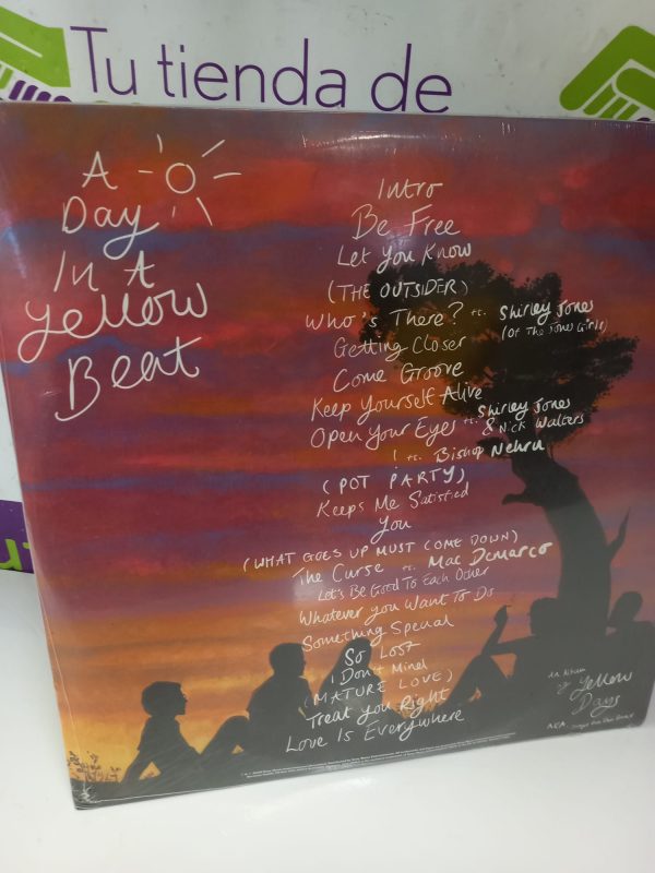 VINILO YELLOW DAYS - A DAY IN A YELLOW BEAT - Imagen 4