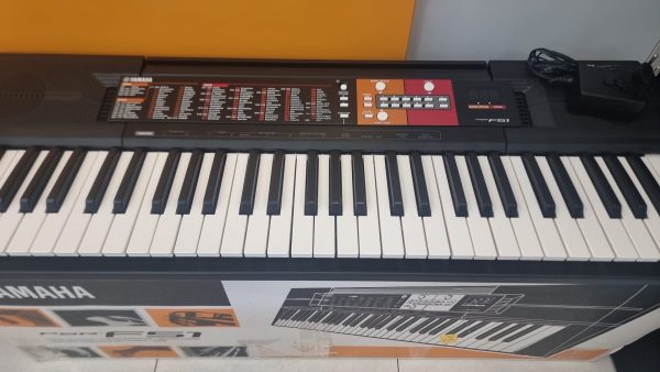 TECLADO YAMAHA PSR F51 - Imagen 4