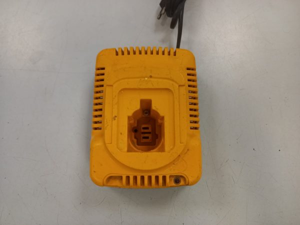 CARGADOR DEWALT DE9116 - Imagen 2