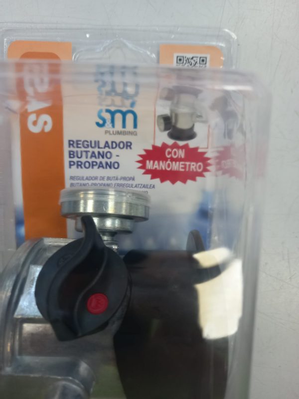 REGULADOR DE BUTANO CON MANOMETRO - Imagen 2