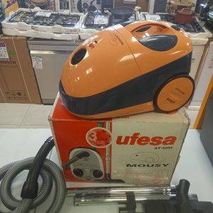 ASPIRADOR CON BOLSA UFESA AT 4205