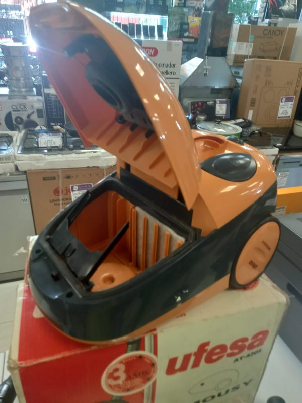 ASPIRADOR CON BOLSA UFESA AT 4205 - Imagen 3