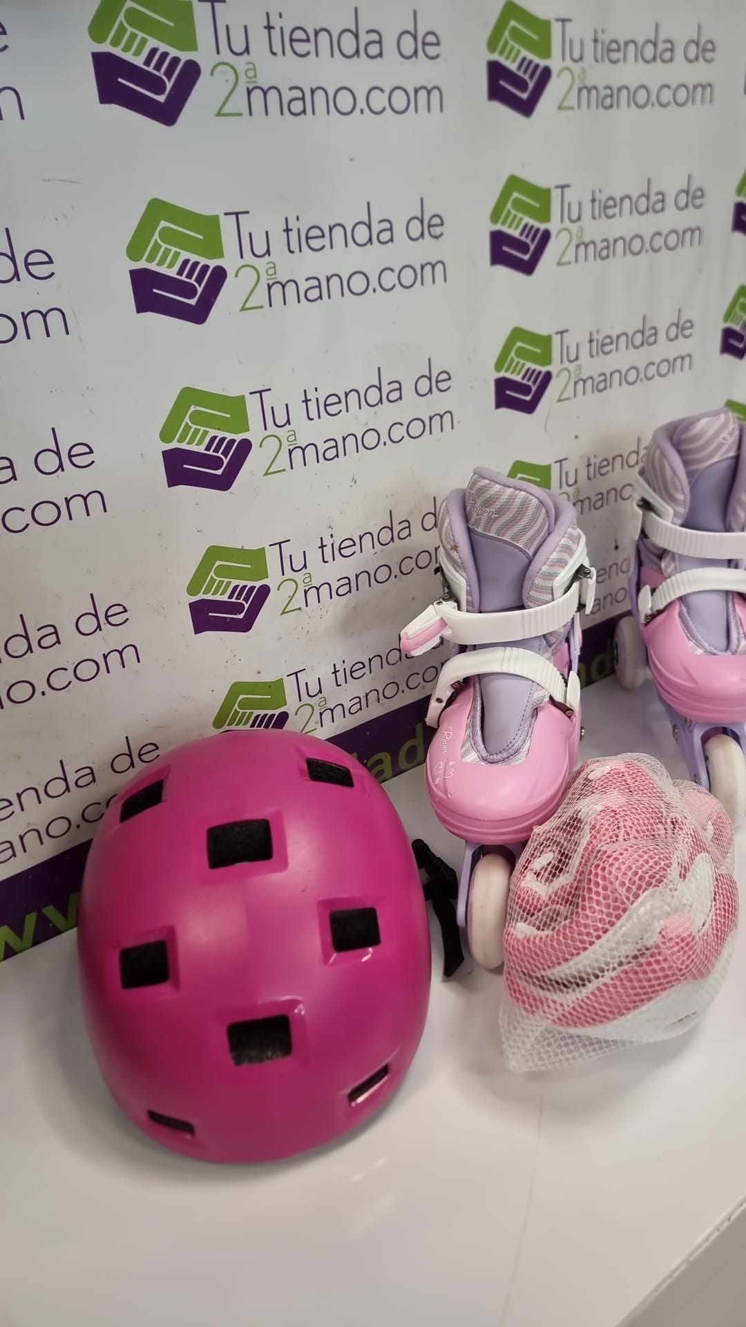 PATINES RAVENT LORET TALLA 34/37 + PROTECCIONES - Imagen 3