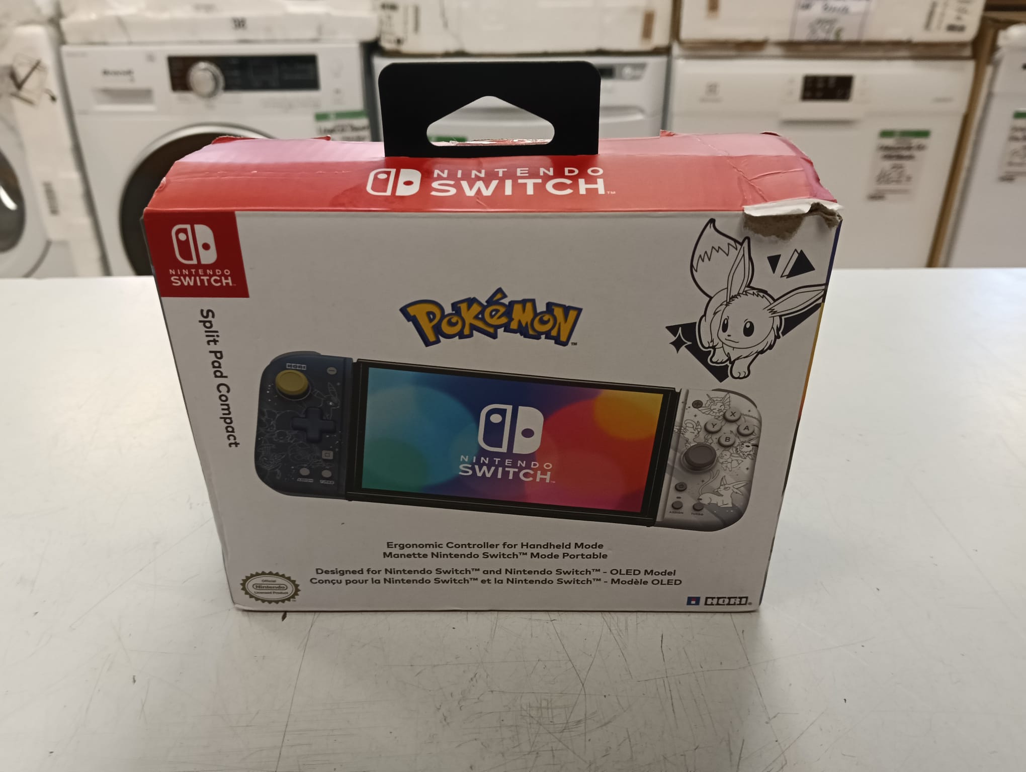 SPLIT PAD COMPACT POKEMON (HORI) PARA SWITCH