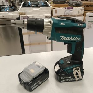 ATORNILLADOR PLADUR/YESO MAKITA DFS250Z + 2 BATERIAS 5AH