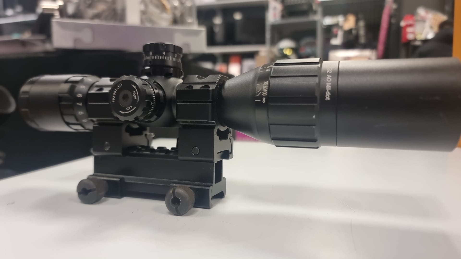 VISOR UTG-LEAPERS 3-9X32 COMPACT RETÍCULA MILDOT - Imagen 2