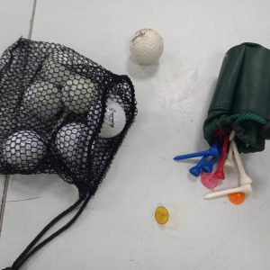 PACK DE PELOTAS DE GOLF + SOPORTE