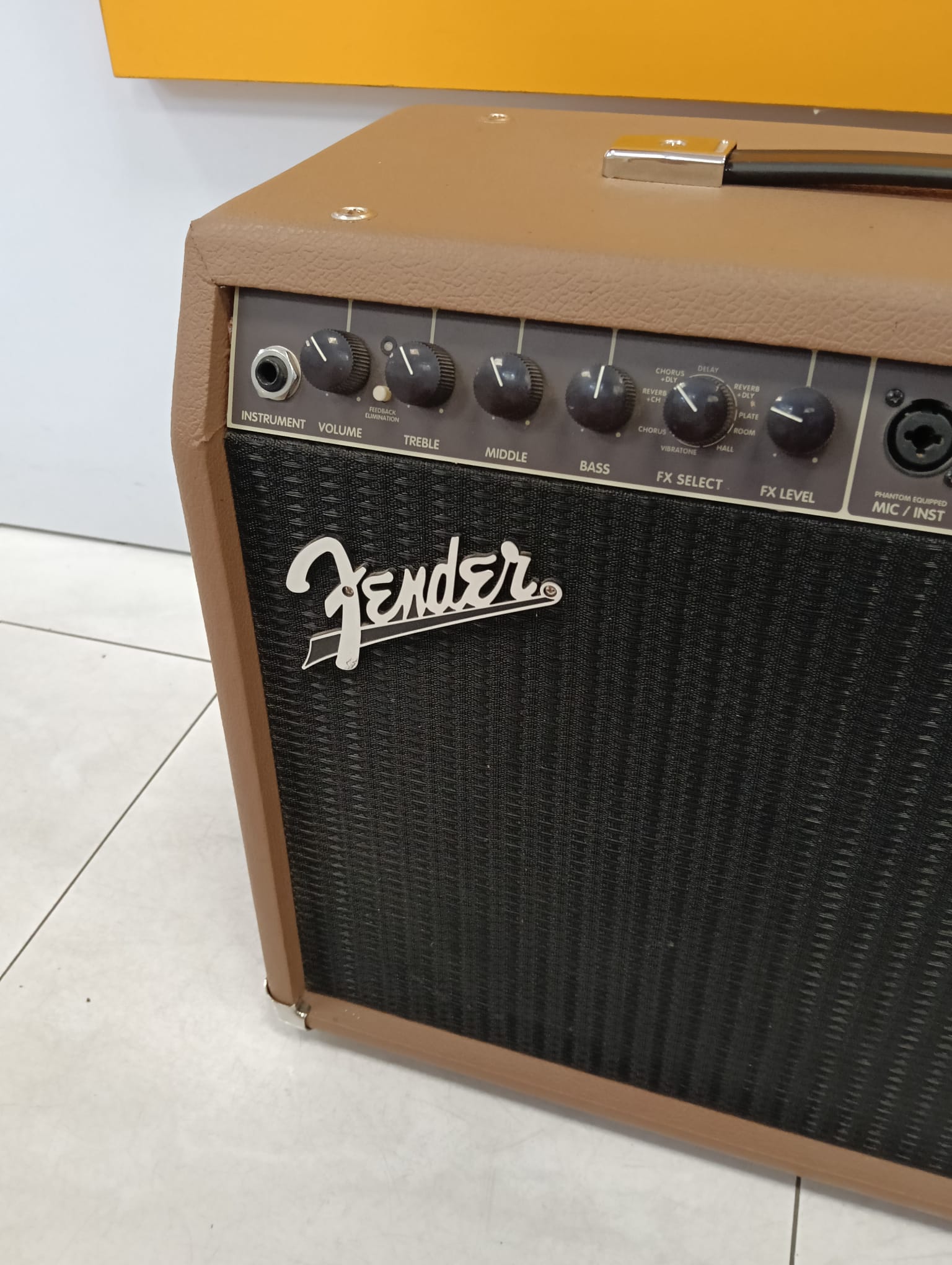 AMPLIFICADOR FENDER ACOUSTASONIC 90 - Imagen 2
