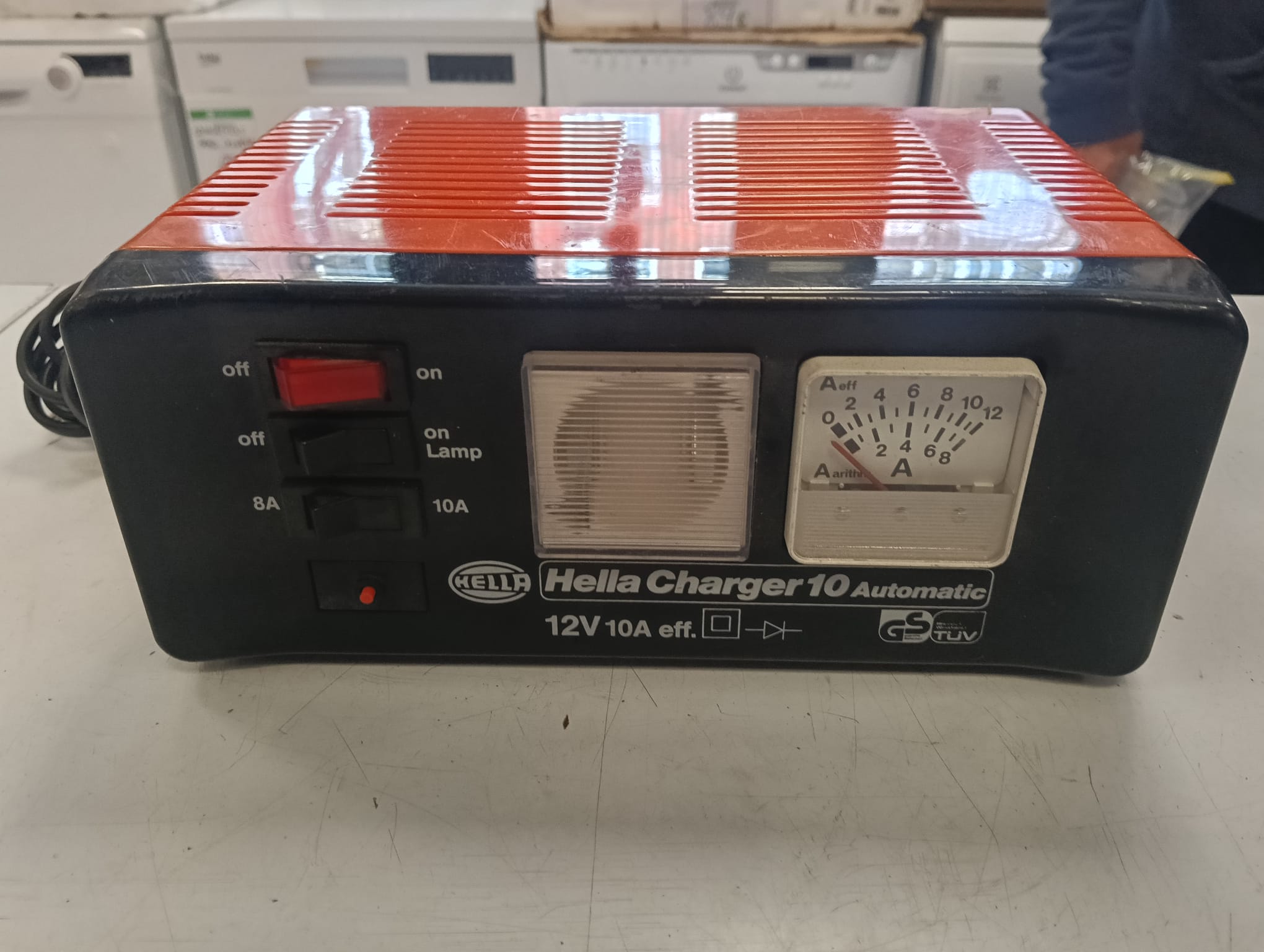 CARGADOR DE BATERIA HELLA CHARGER 10 AUTOMATIC