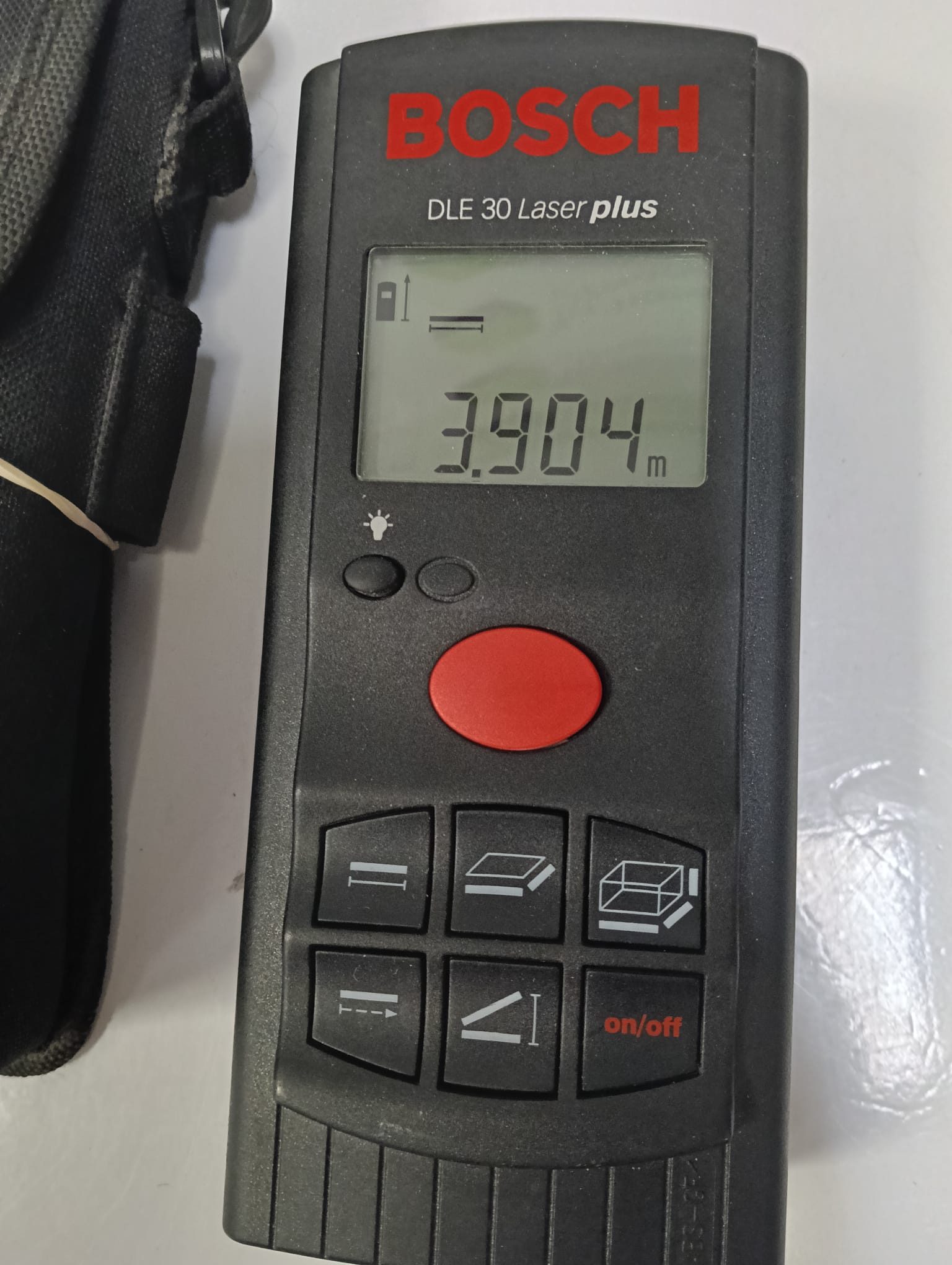 MEDIDOR LASER BOSCH DLE 30 LASER PLUS - Imagen 2