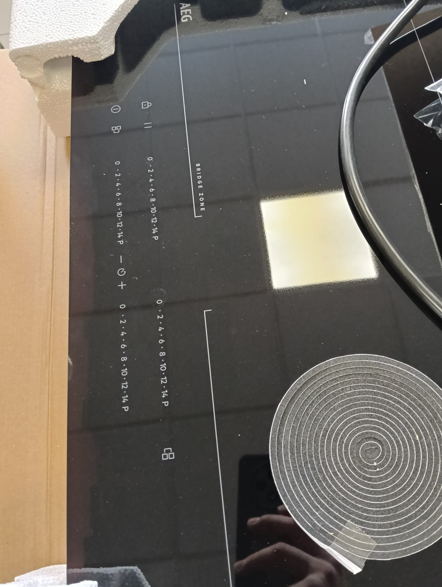 PLACA DE INDUCCION AEG AEG SO64IM00IB FLEX BRIDGE - Imagen 2