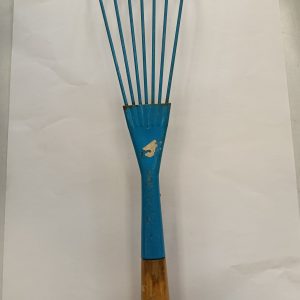 RASTRILLO HOJAS DE MANO AZUL