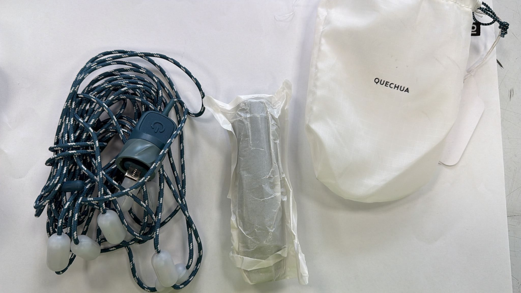GUIRNALDA LUCES CAMPING RECARGABLE 200 LUMENES 5,5METROS QUECHUA