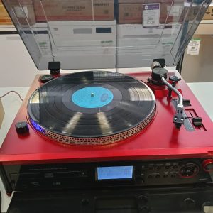 TOCADISCOS LAUSON CL136