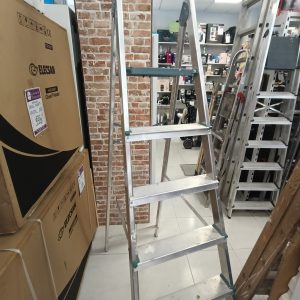 ESCALERA 7 PELDAÑOS ALTIPESA