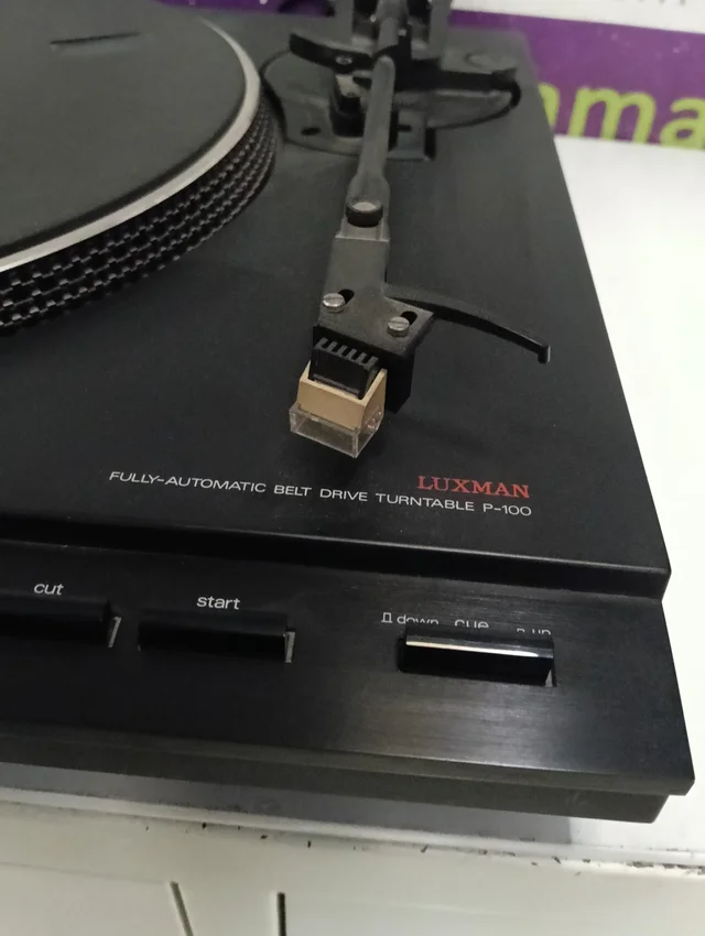 TOCADISCOS LUXMAN P-100 (SIN TAPA) - Imagen 4