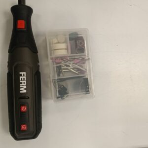 MULTIHERRAMIENTA FERM CTM1032 CON ACCESORIOS
