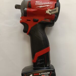 PISTOLA DE IMPACTO MILWAUKEE M12 FIWF12 + BAT 4.0AH