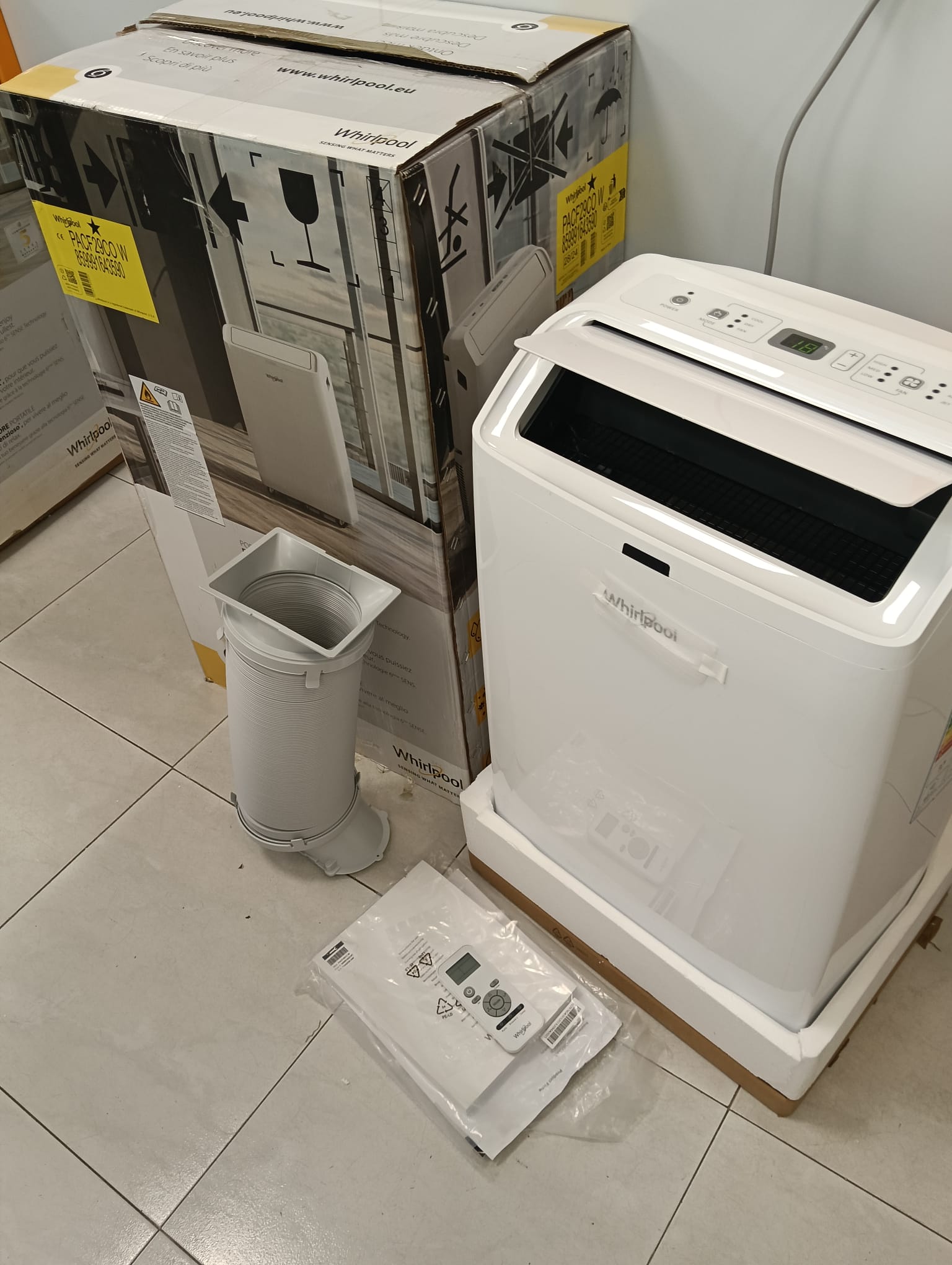 AIRE ACONDICIONADO PORTATIL WHIRPOOL PACF29CO W 9000 BTU