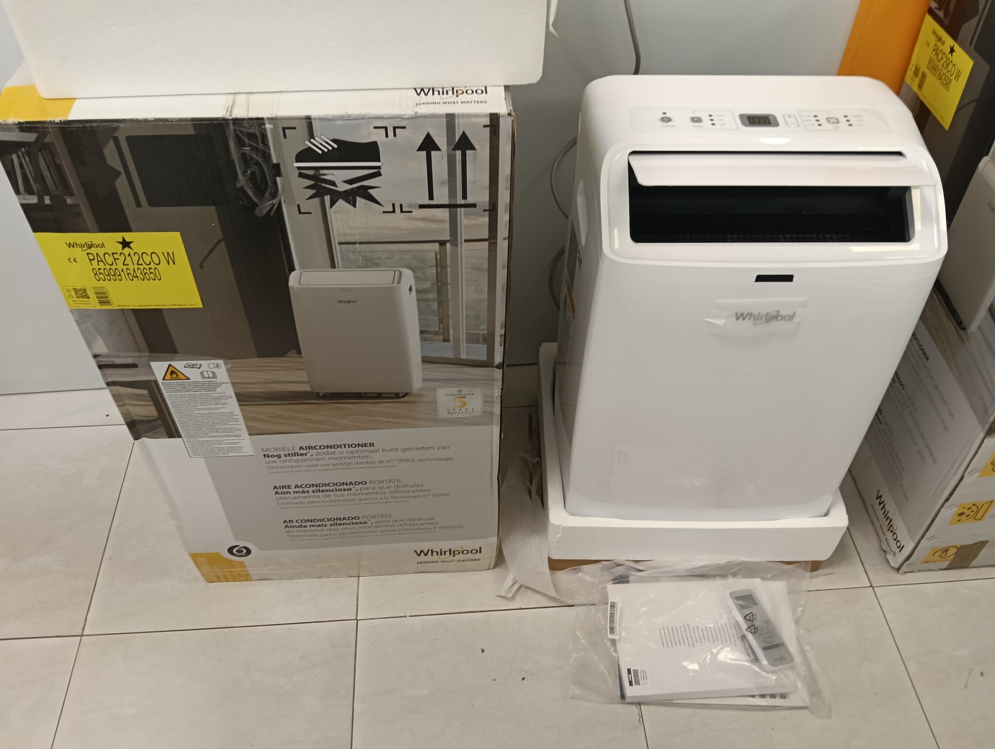 AIRE ACONDICIONADO PORTATIL WHIRLPOOL PACF212CO W 12000 BTU