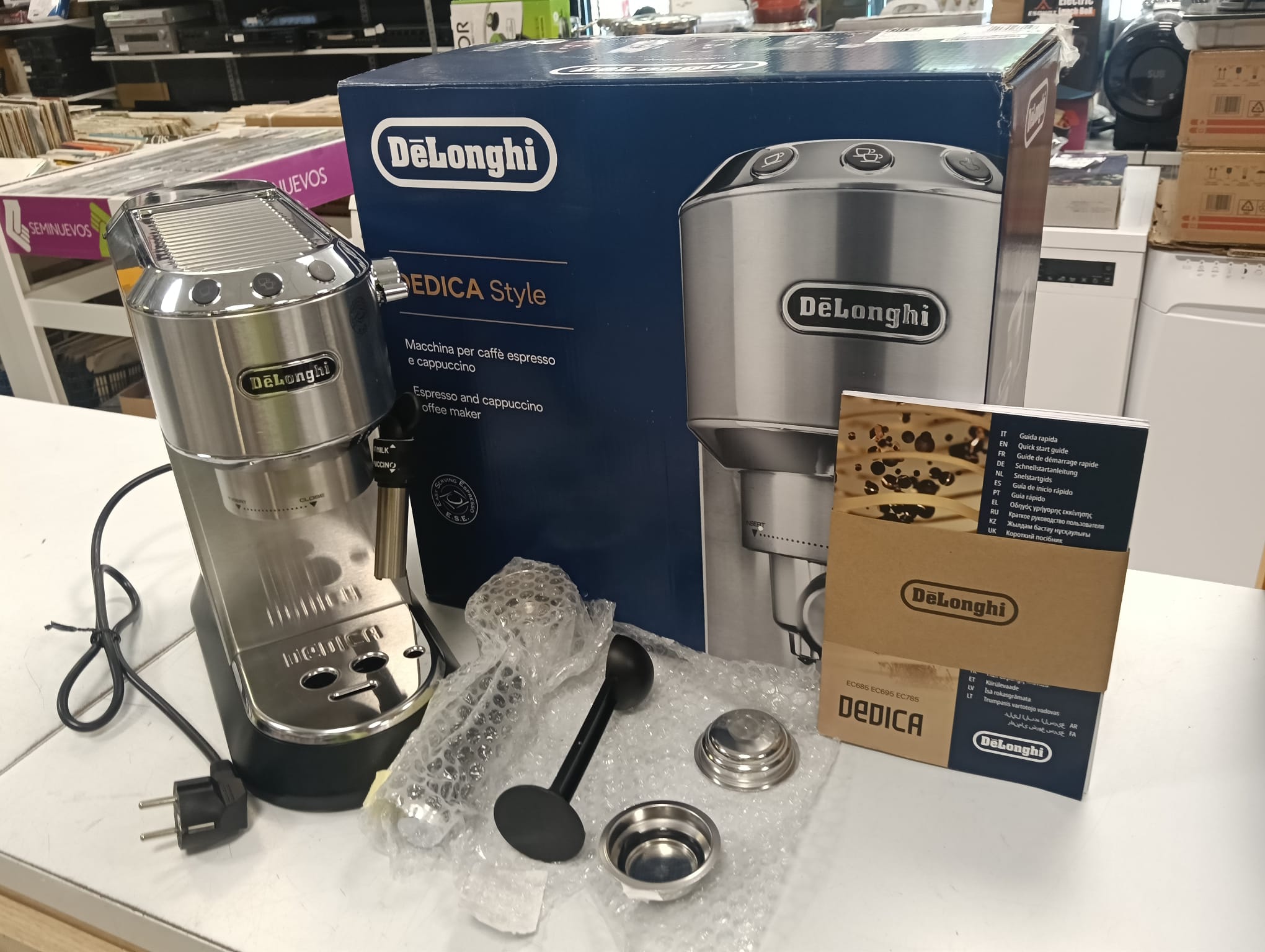 CAFETERA DEDICA STYLE DELONGHI - Imagen 3