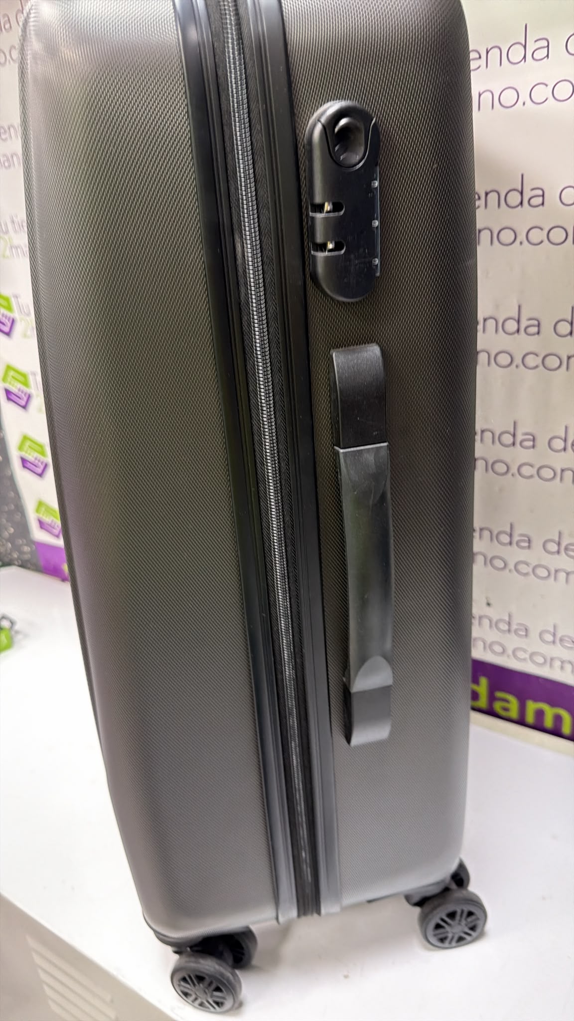 MALETA 16 KG HOLIDAY NEGRA - Imagen 3