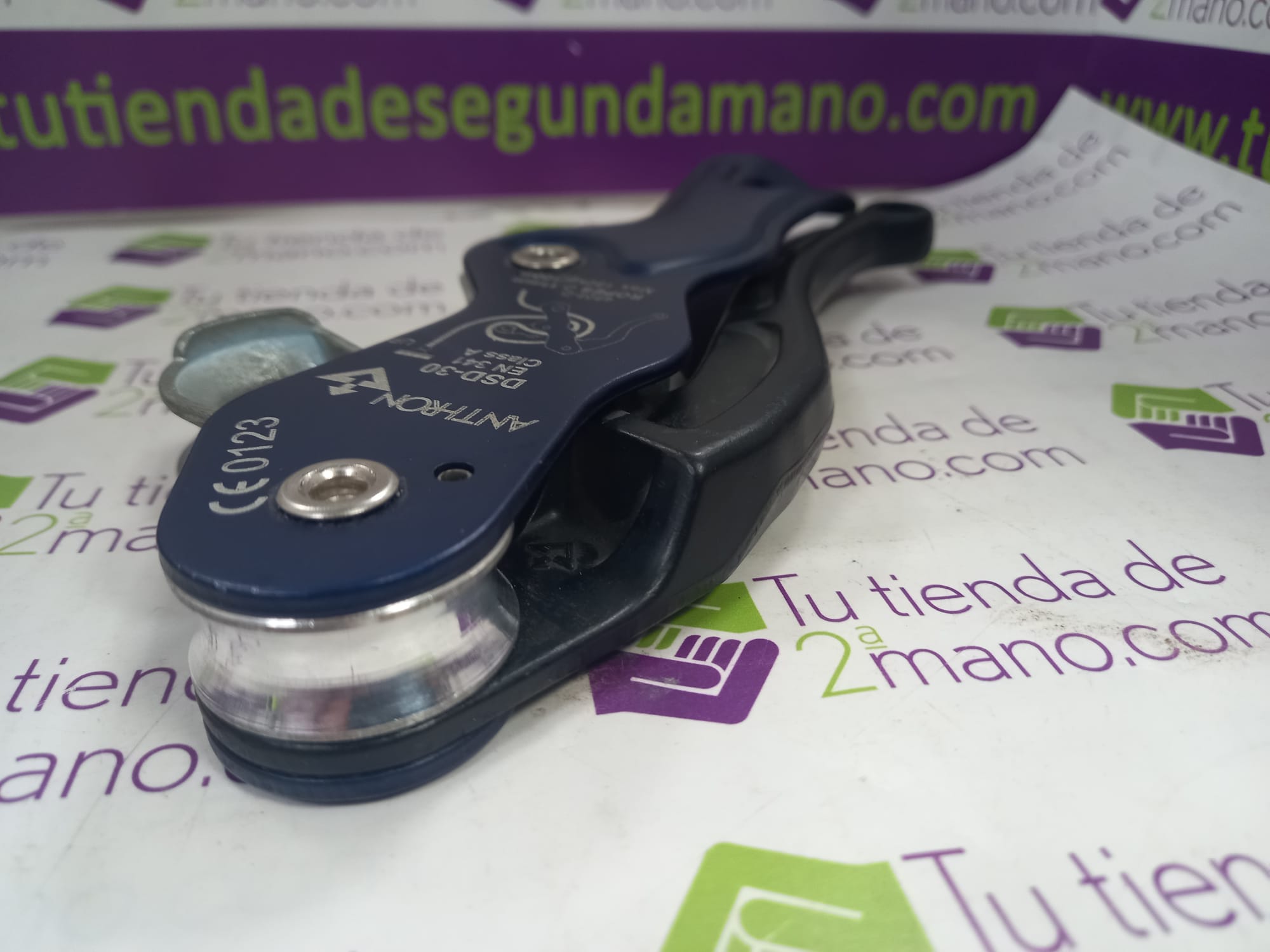 DESCENSOR AUTOFRENANTE ANTHRON DSD30 - Imagen 2