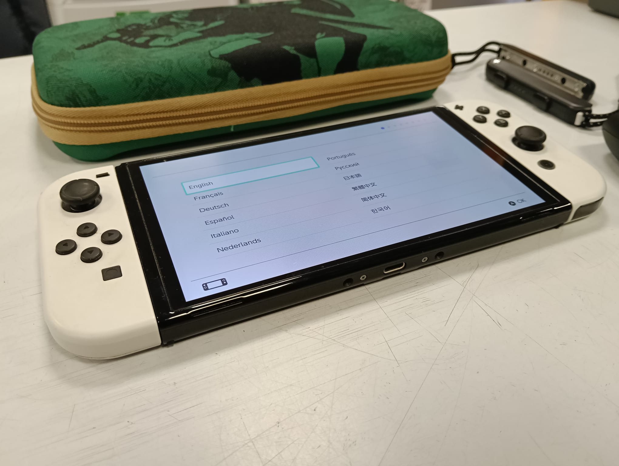 CONSOLA NINTENDO SWITCH OLED (CONSOLA + JOYCONS) - Imagen 2