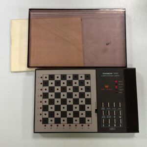 AJEDREZ ELECTRONICO TANDY 1650
