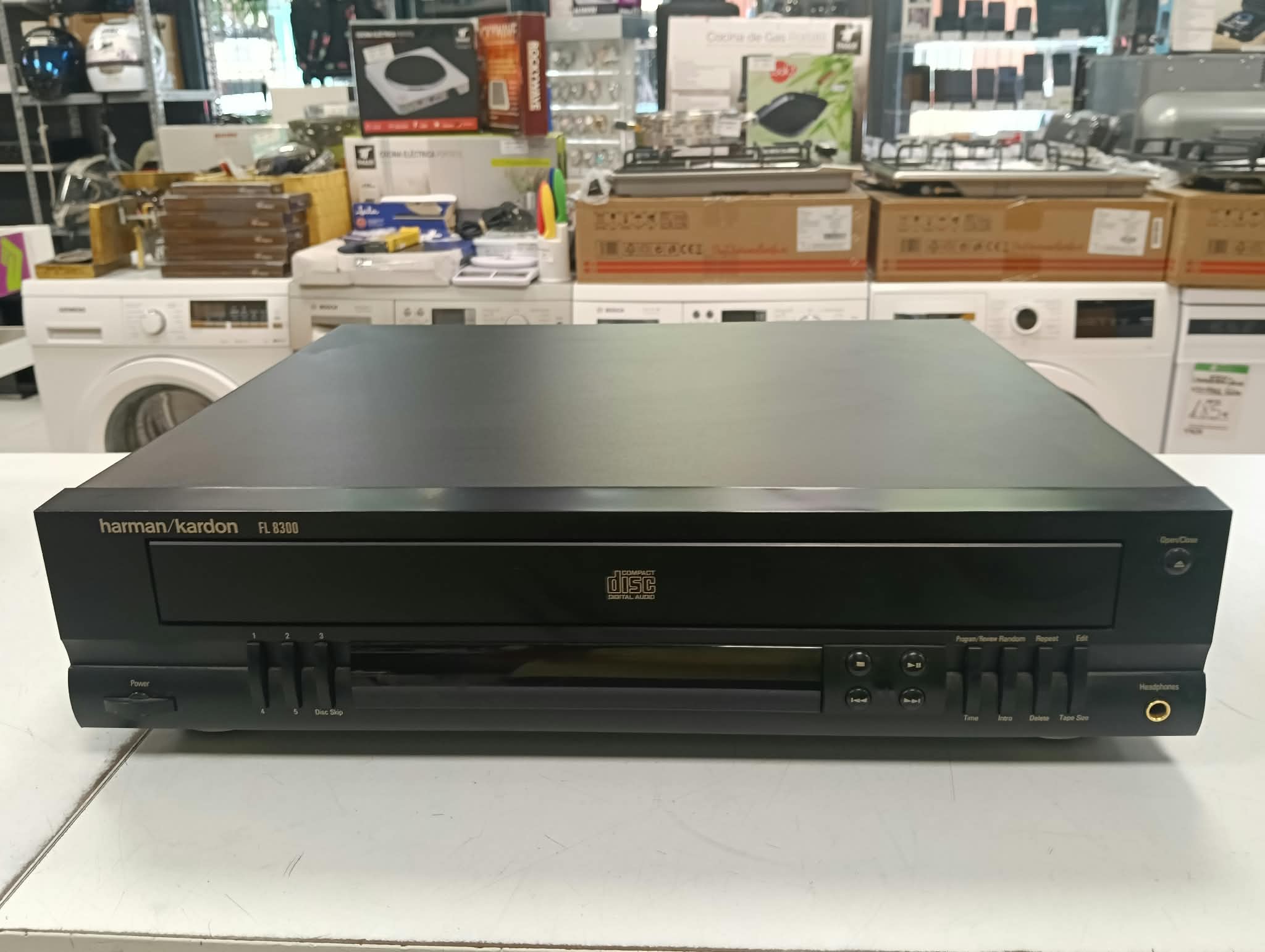 REPRODUCTOR CD HARMAN KARDON FL8300 (SIN MANDO)