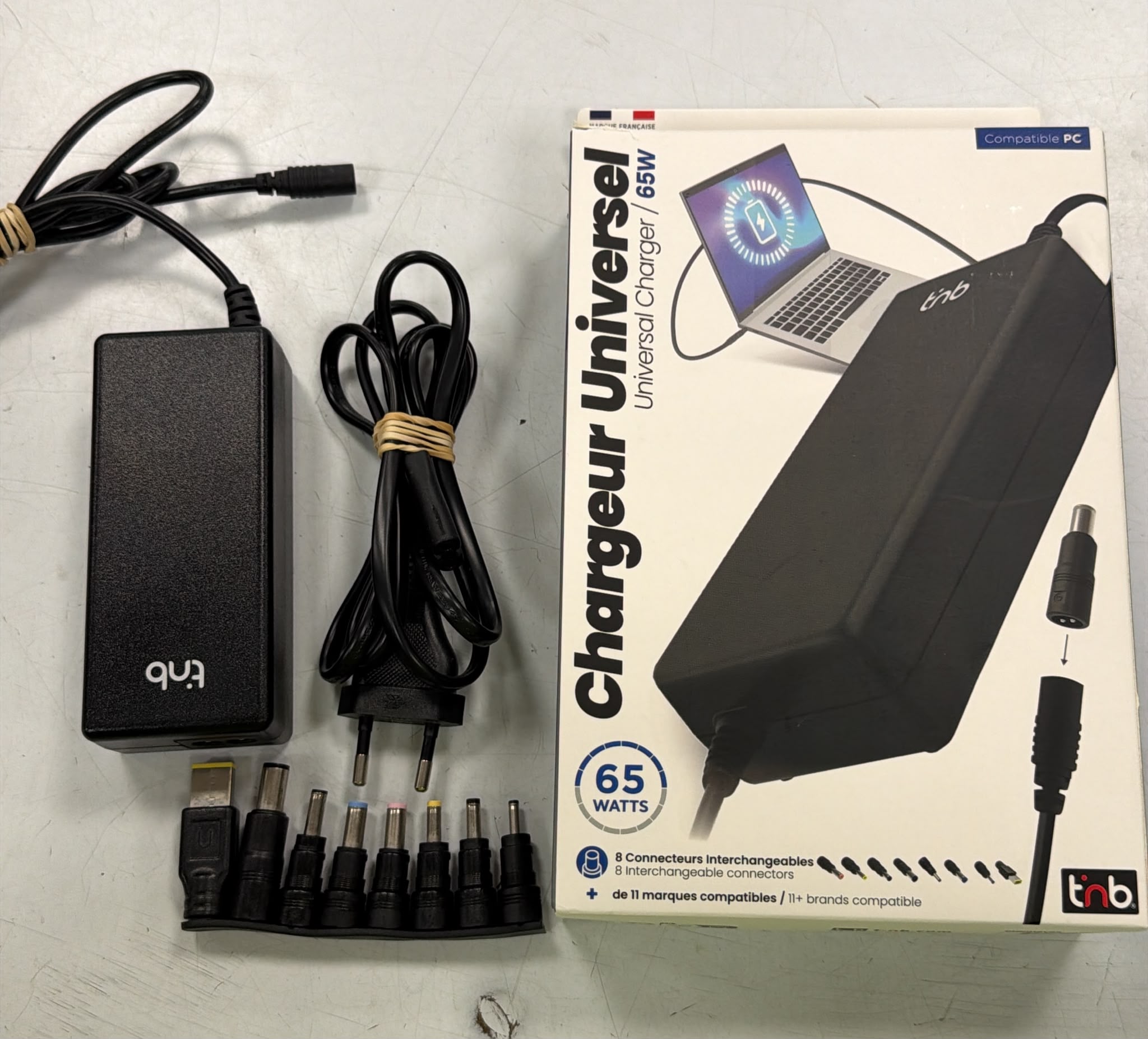 MULTICARGADOR PORTATIL 65W TNB