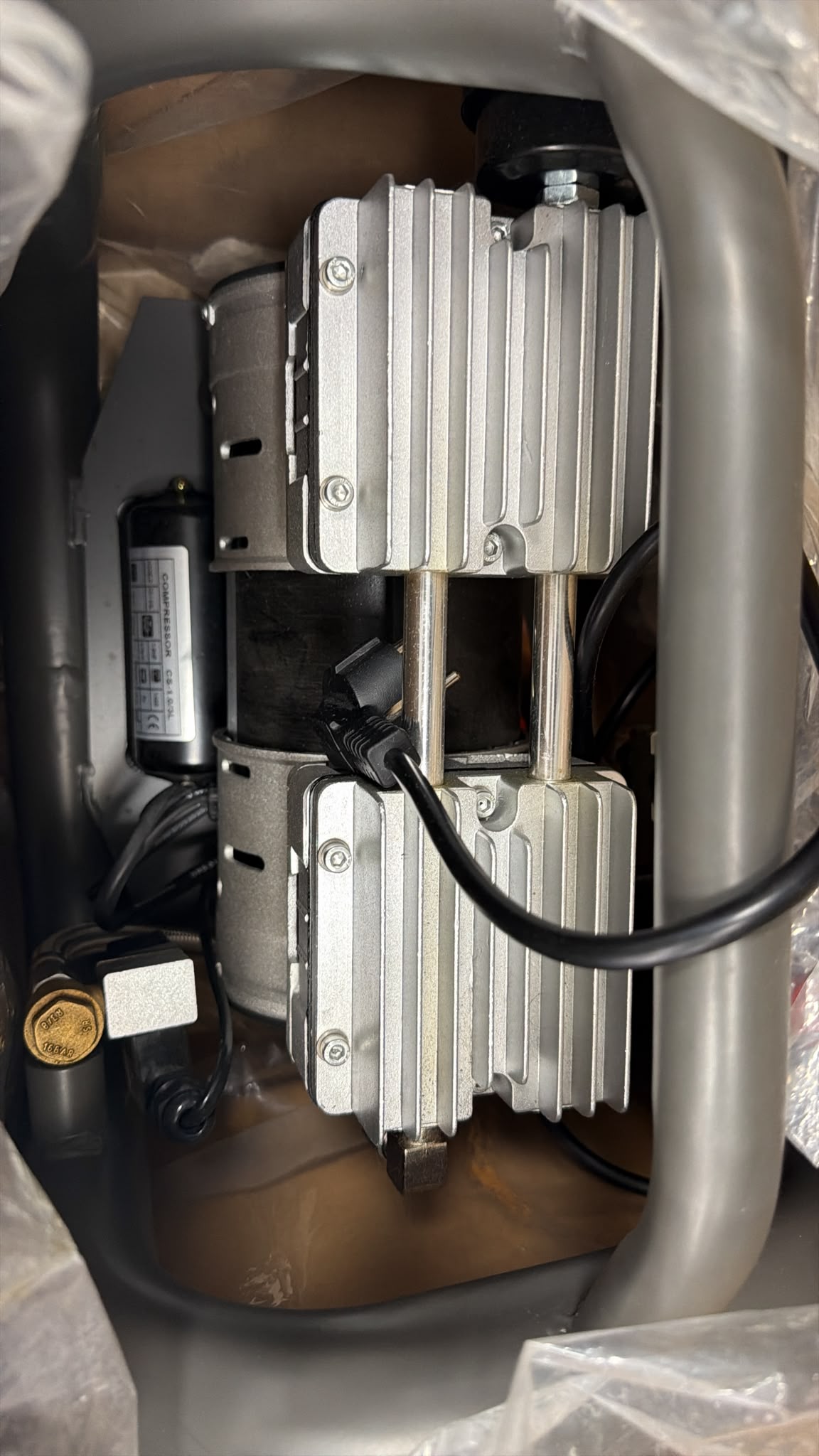 COMPRESOR SILENCIOSO UNICAIR CS1.0 3L - Imagen 4