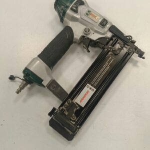 PISTOLA CLAVOS EZ FASTEN F18/57VM
