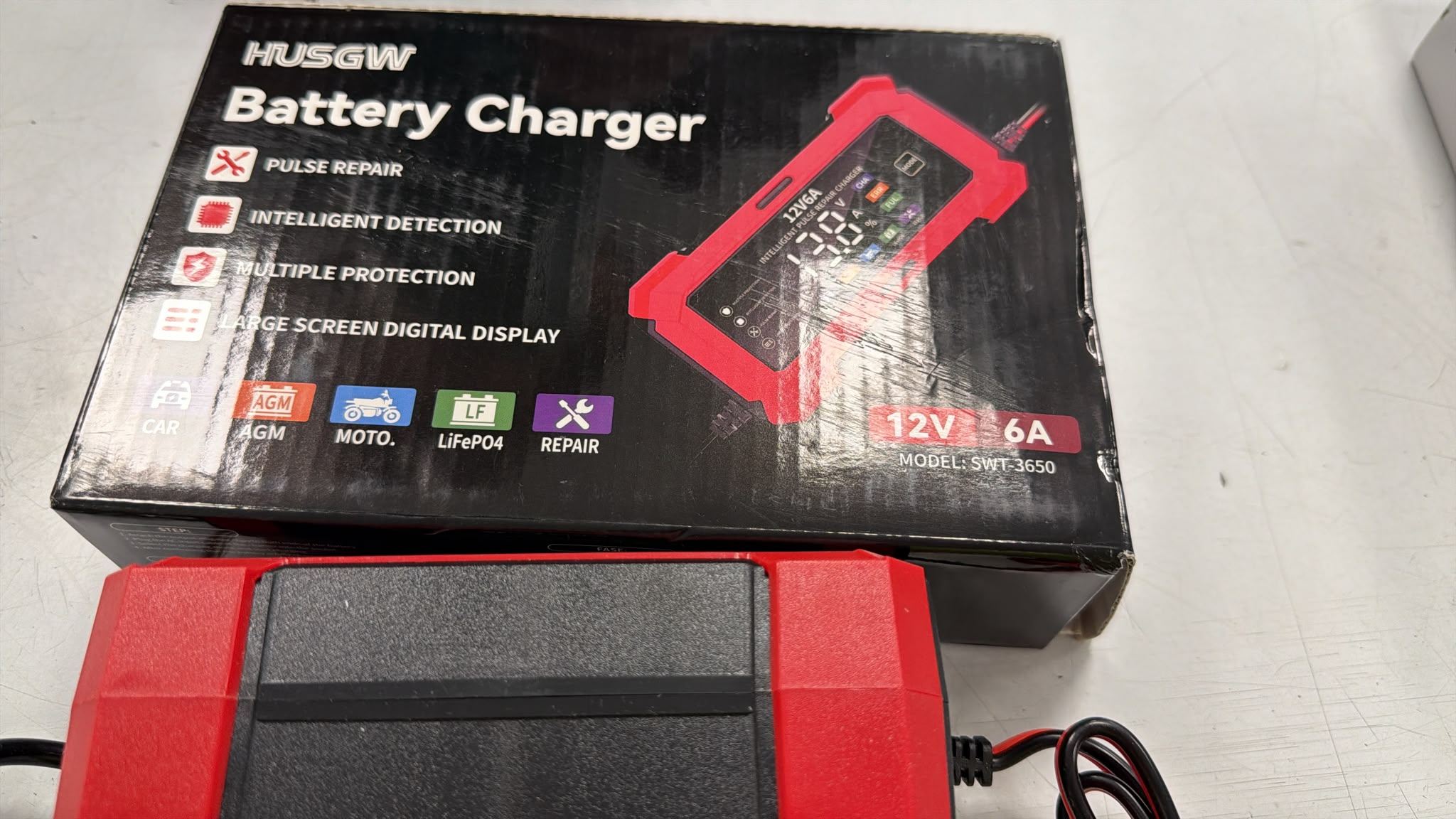 CARGADOR DE BATERIA HUSGW 12V6A - Imagen 4