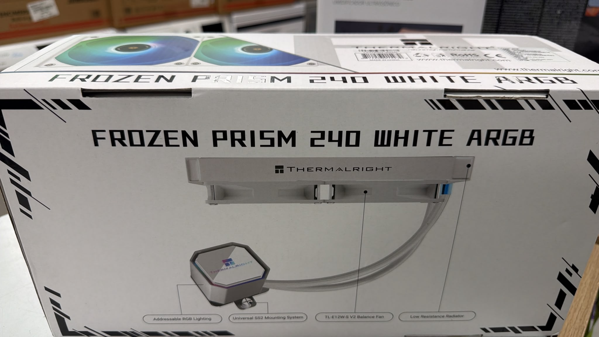 FROZEN PRISM 240 WHITE ARGB INTEL AMD - Imagen 2