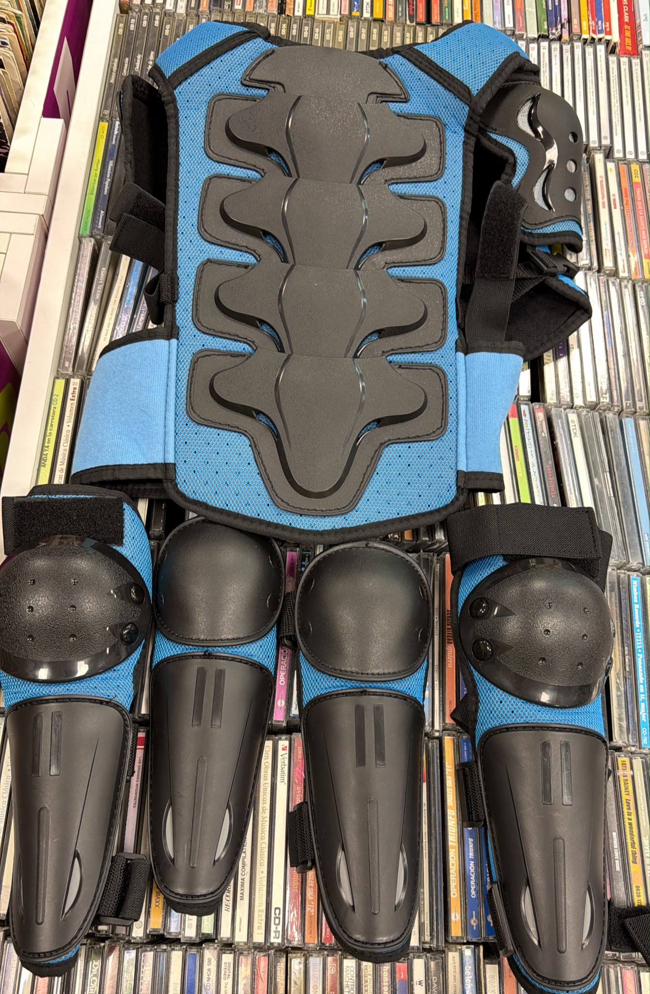 CONJUNTO PROTECCIONES MOTO NIÑO