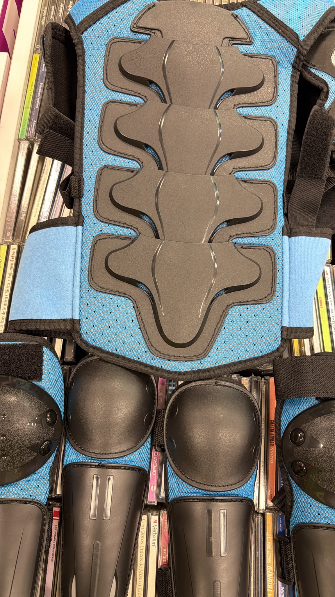 CONJUNTO PROTECCIONES MOTO NIÑO - Imagen 4