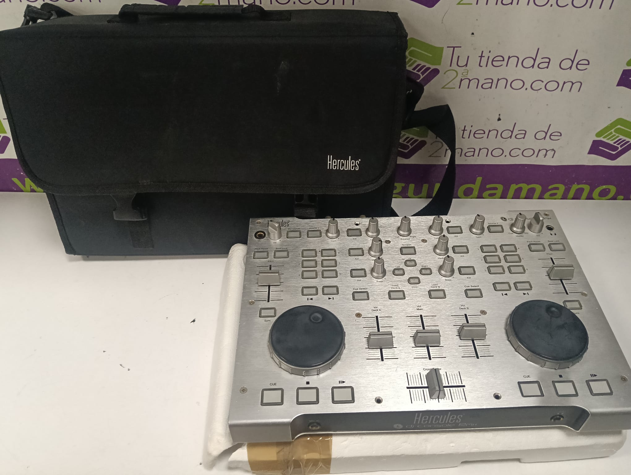 CONTROLADORA HERCULES DJ CONSOLE RMX