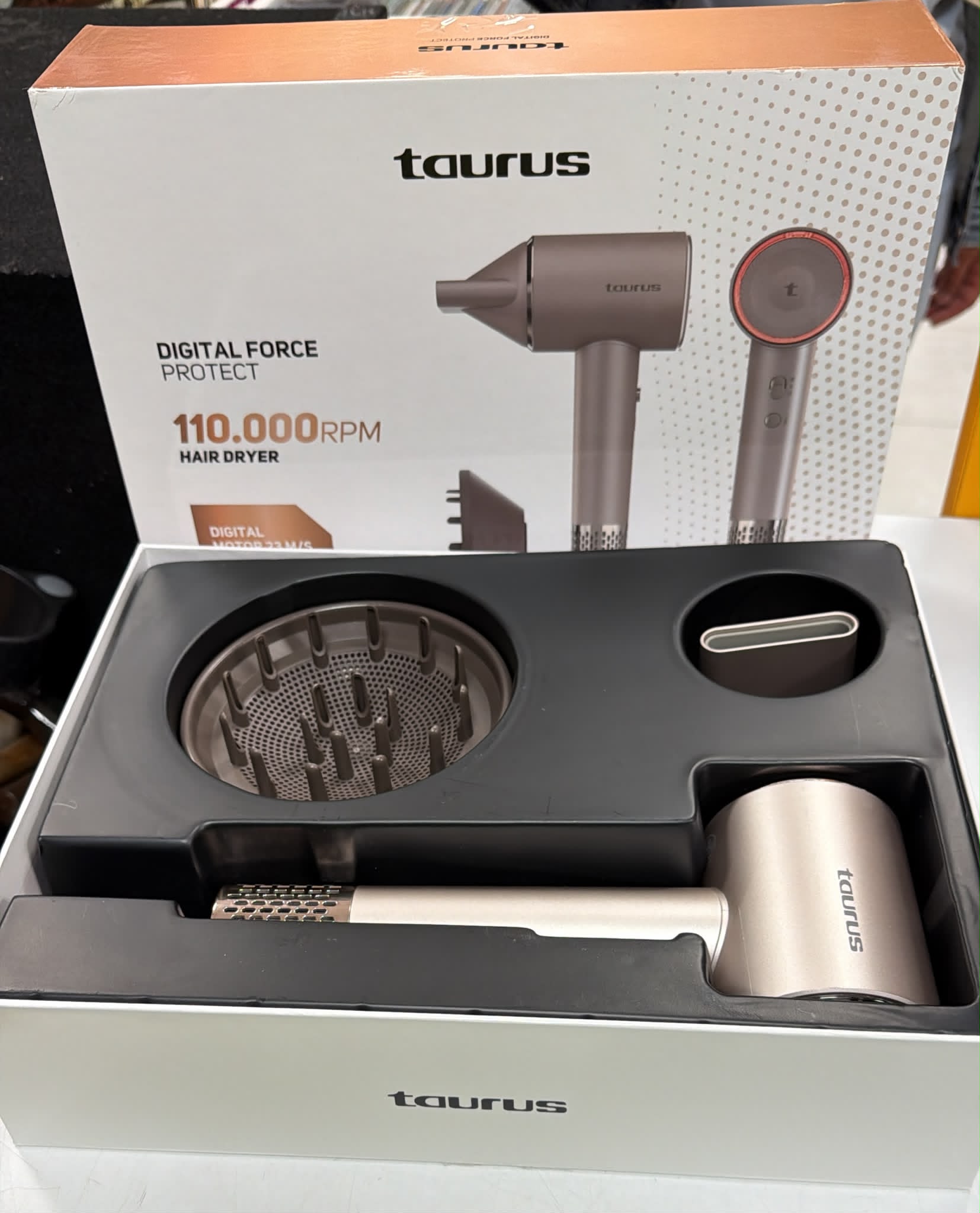 SECADOR DE PELO TAURUS HAIR DRYER - Imagen 2